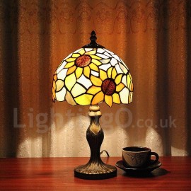 Handmade Country Vintage Sunflower Pattern Glass Shade Indoor Stained Glass Table Lamp Bedroom Stained Glass Table Light