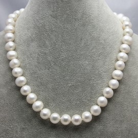 Free Gift Pearl Necklace