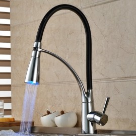 Single Handle Chrome Spray LED Pull Out 360 Degree Rotation Pre Rinse Brass Kitchen Tap