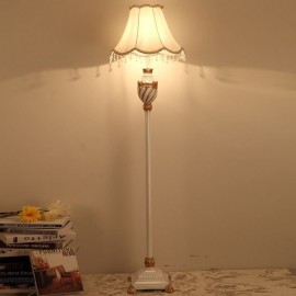 European Retro Resin Floor Lamp Creative Bedside Palace Floor Lamp